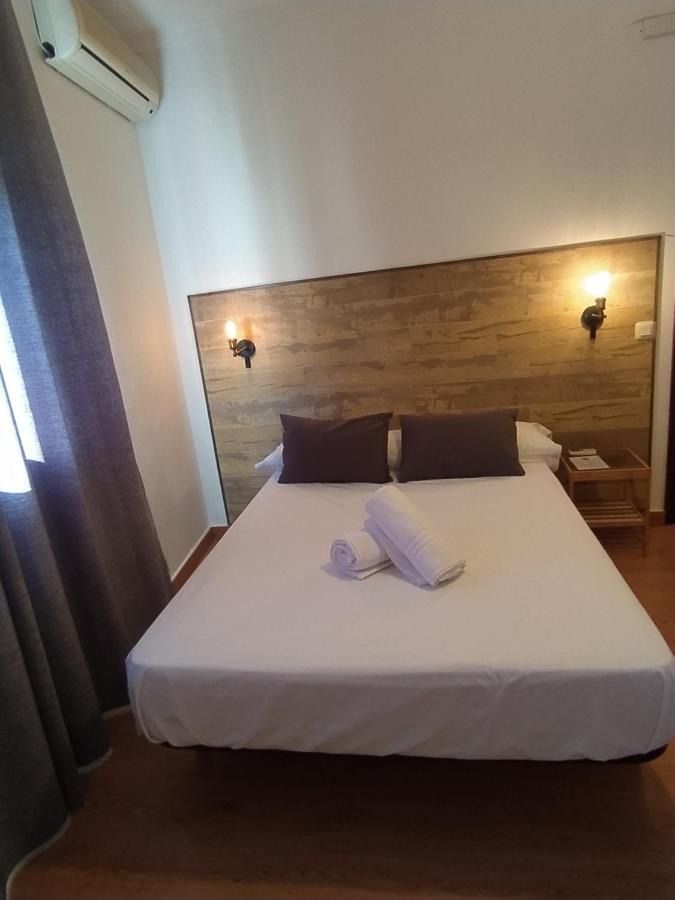 Hostal El Pinar モンテコルト エクステリア 写真